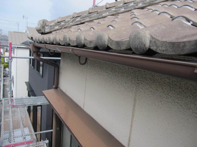 姫路市で交換予定の古い軒樋